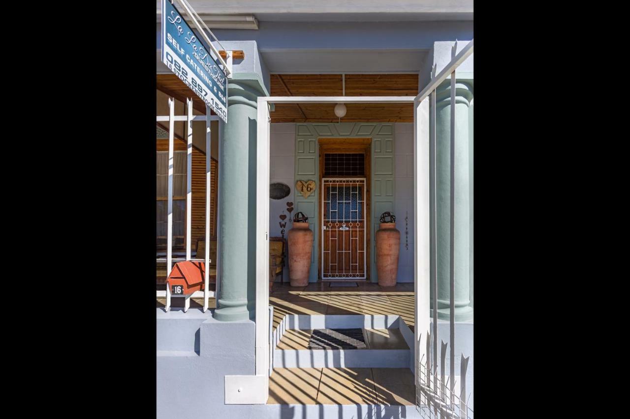 La La Dathel Guesthouse Колесберг Екстериор снимка